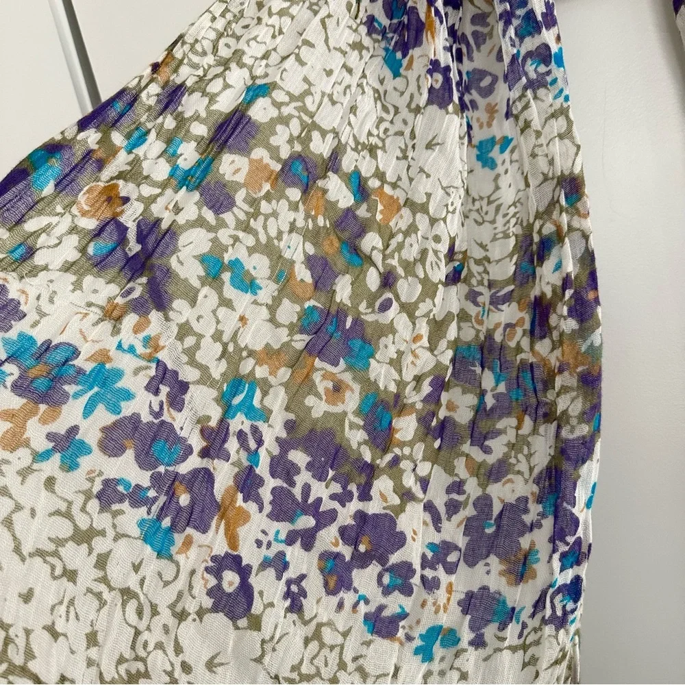 Floral Print Lightweight Scarf - Wrap / Shawl